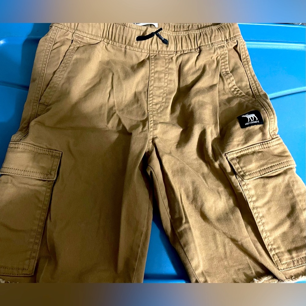 Abercrombie Kids Boy’s Cargo Drawstring Shorts- Khaki Brown, Size: 13/14